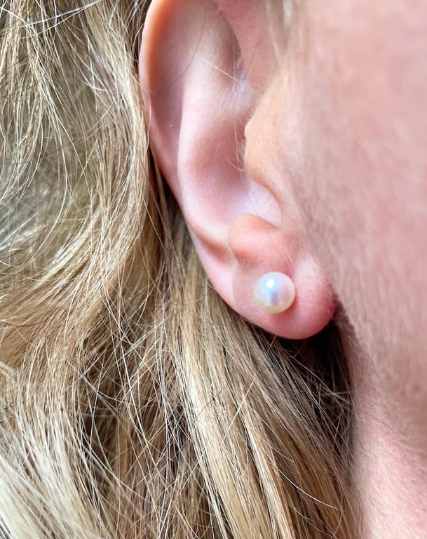 9ct Gold Cultured Pearl Stud Earrings 