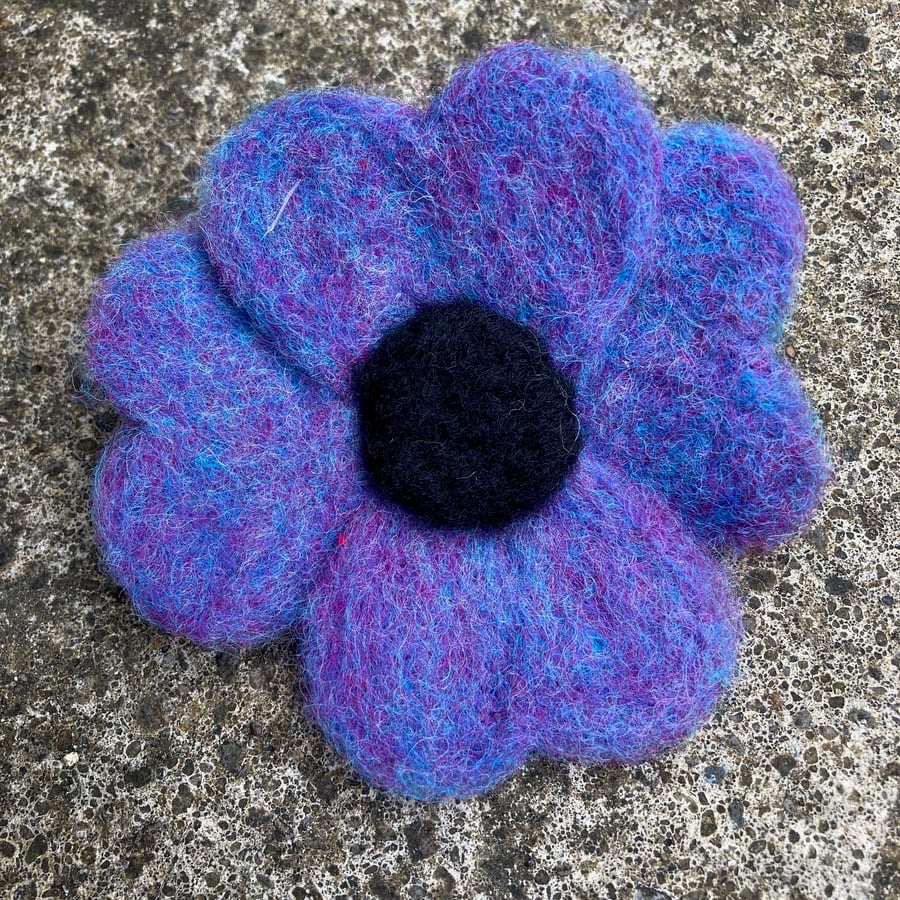 Large flower brooch, purple, hand felted