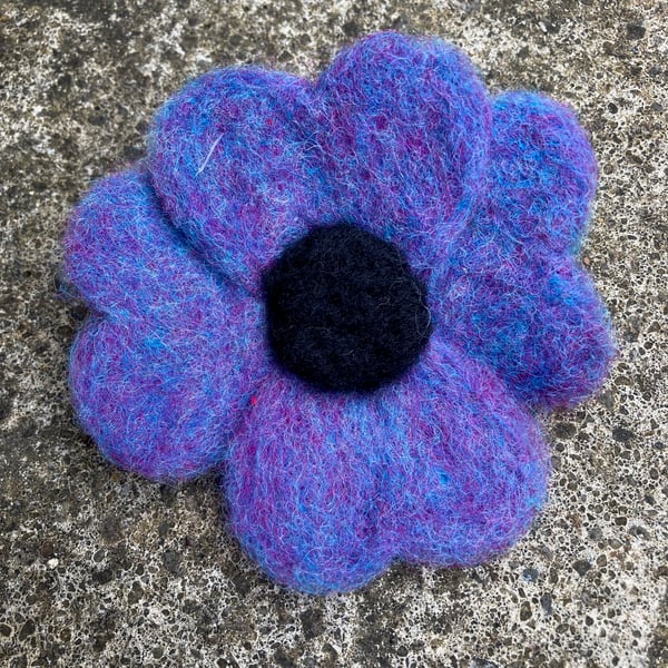 Large flower brooch, purple, hand felted