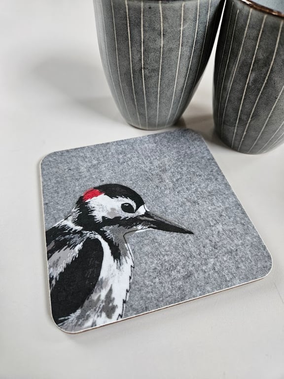 'Peeking' Woodpecker coaster, garden bird mat