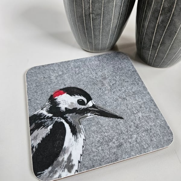 'Peeking' Woodpecker coaster, garden bird mat