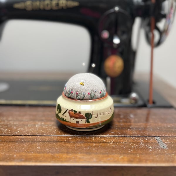 Mottoware pin cushion ‘still waters run deep’ embroidered flowers and bee