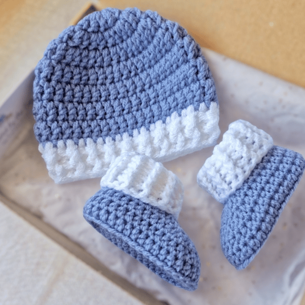 Crochet Baby Gift Set - Newborn Hat and Booties, 0-6 Months
