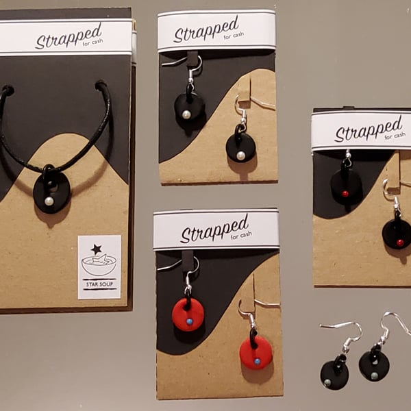 Strapped for Cash by Star Soup - jewellery with no jangles!