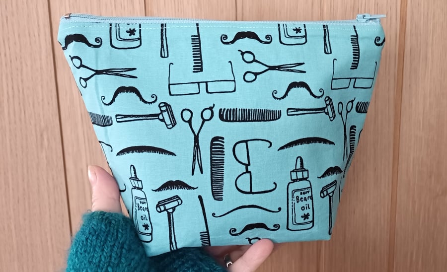 Mens Toiletry, Storage Bag For Beard Trimmer Grooming Accessories Free Delivery