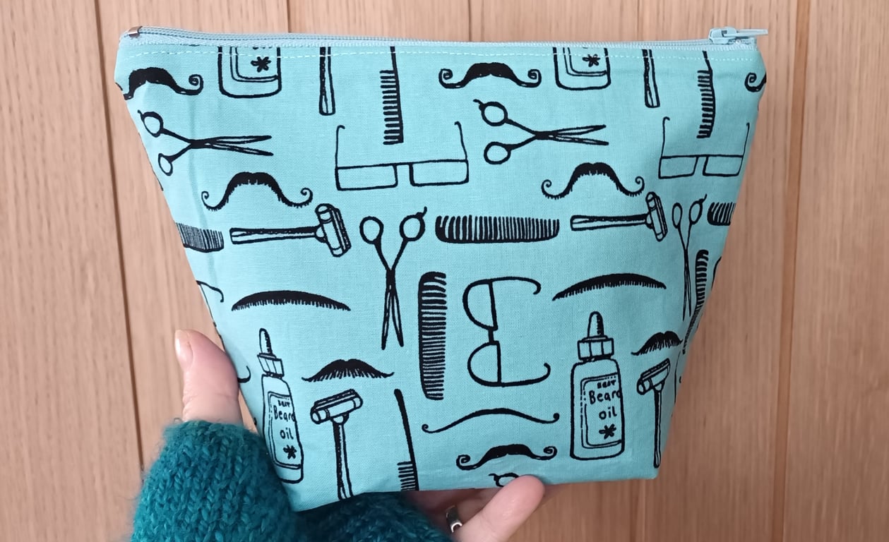 Mens Toiletry, Storage Bag For Beard Trimmer Grooming Accessories Free Delivery