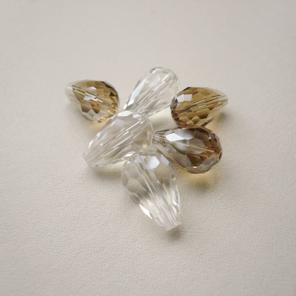 6 Clear Faceted Drop Glass Beads