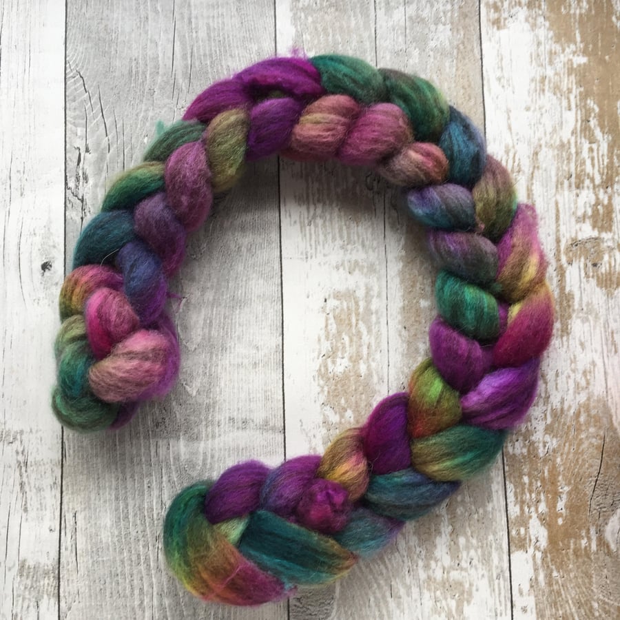 BFL humbug spinning fibre 100g  Earth Song