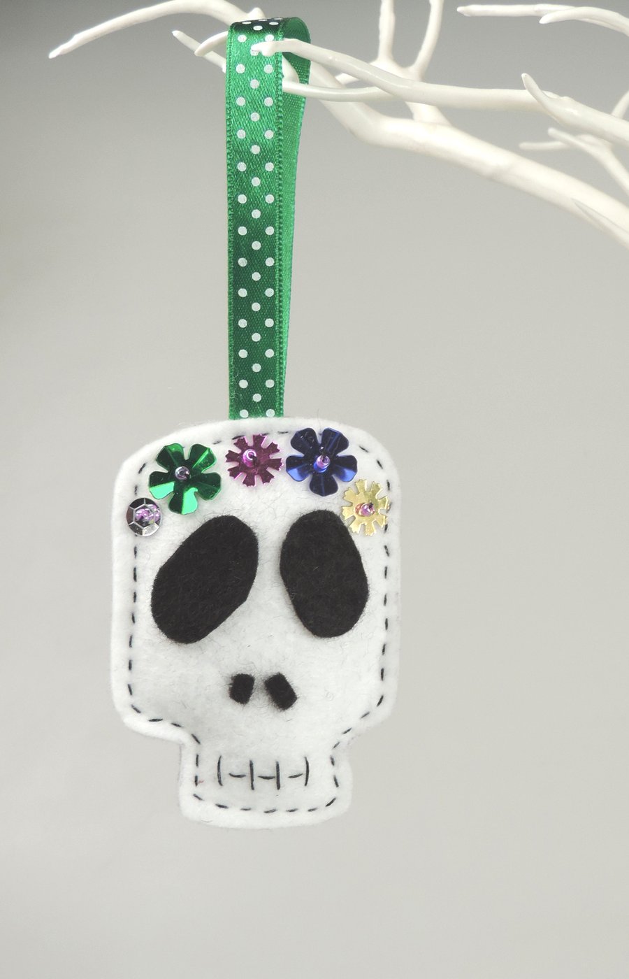 Halloween Skull, Day of the Dead, Handmade Felt Decoration, Twig Tree