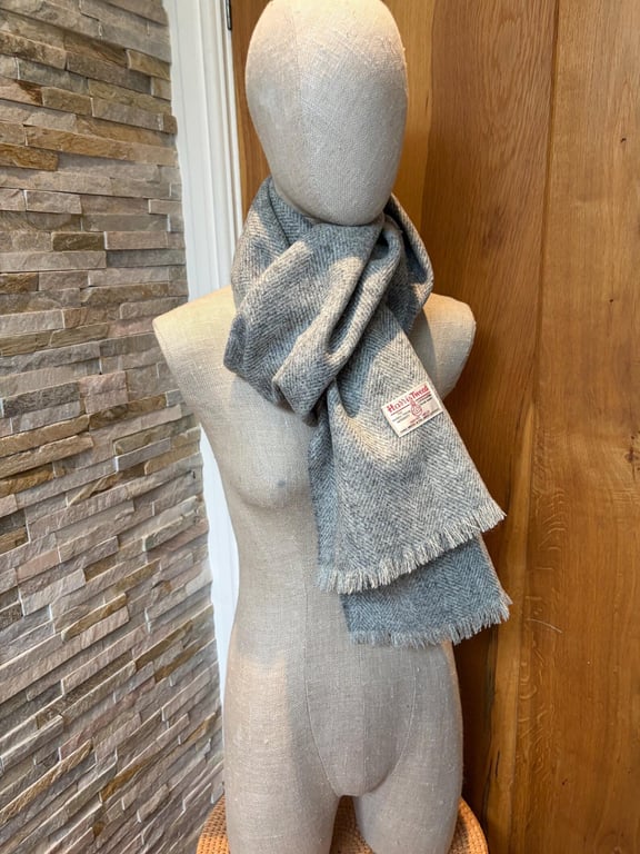 Harris Tweed Grey Herringbone Scarf   size 200cm x 36 cm width
