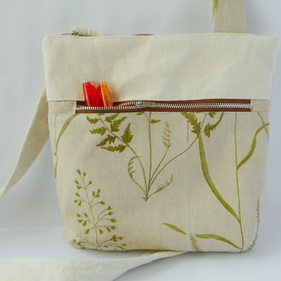 Crossbody fabric bag in fern print linen with brown zips 