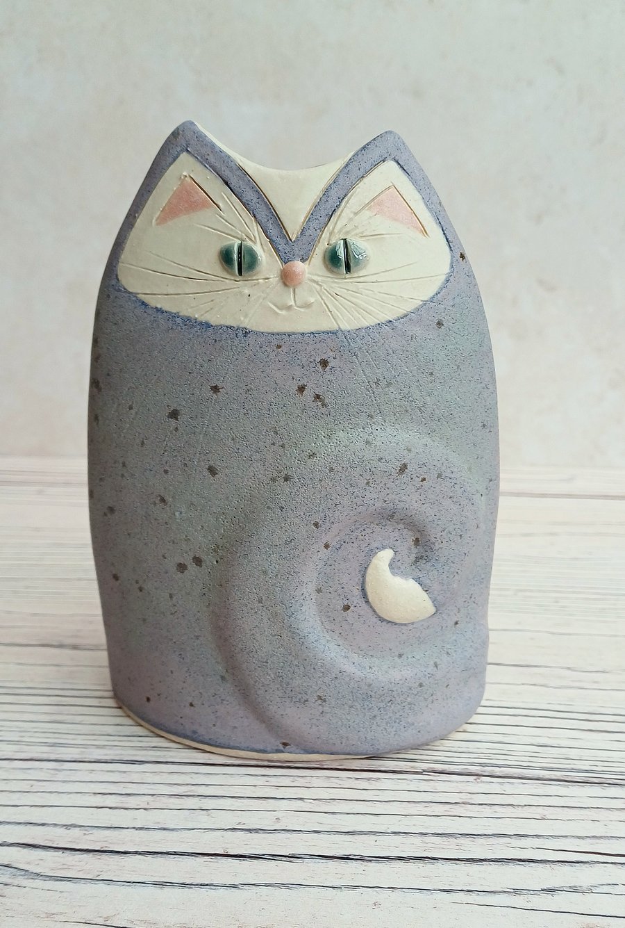 Handmade stoneware cat vase 