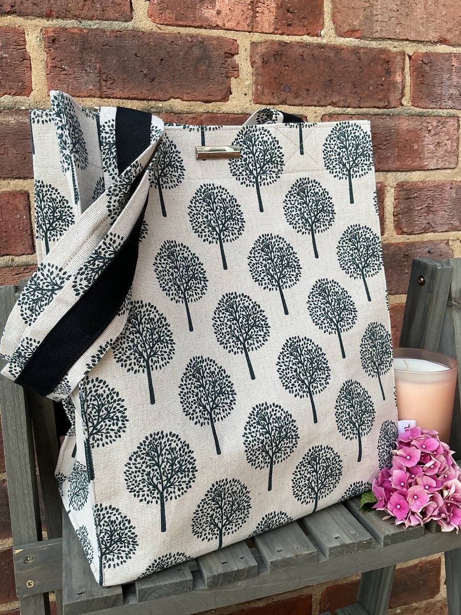 Image of Black Mulberry Trees Organiser Tote Bag