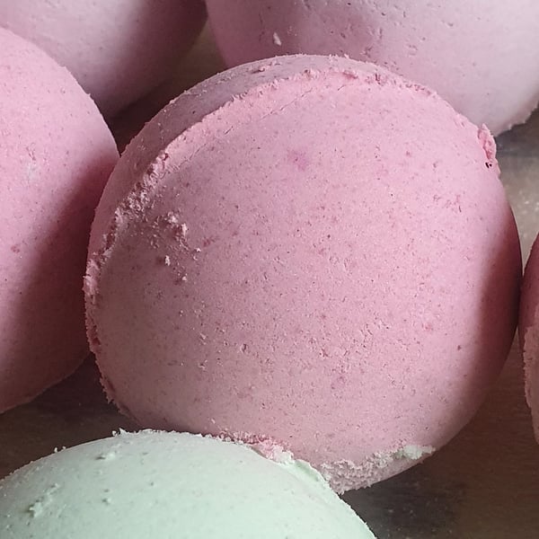 Dewberry Handmade Bath Bombs with fruity berry scent.