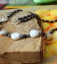 Pearl necklace with garnets - Freshwater pearls and gemstones - Silver Hooks - Image 4