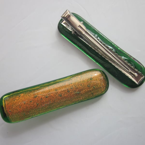 One glass crocodile hair clip - Forest fire