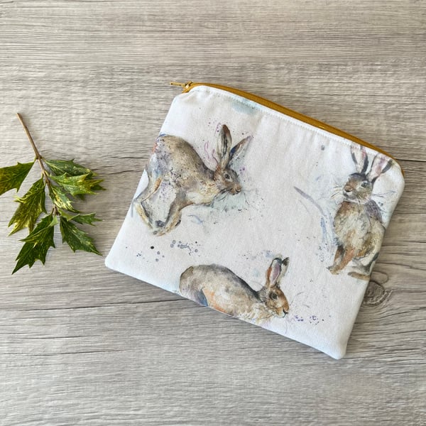 Hare Themed Zipped Pouch 