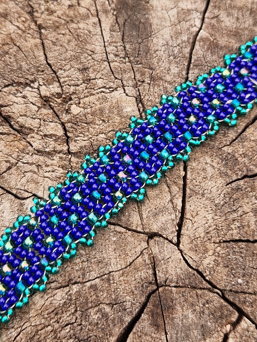 Royal blue and turquoise picot edge adjustable beaded bracelet