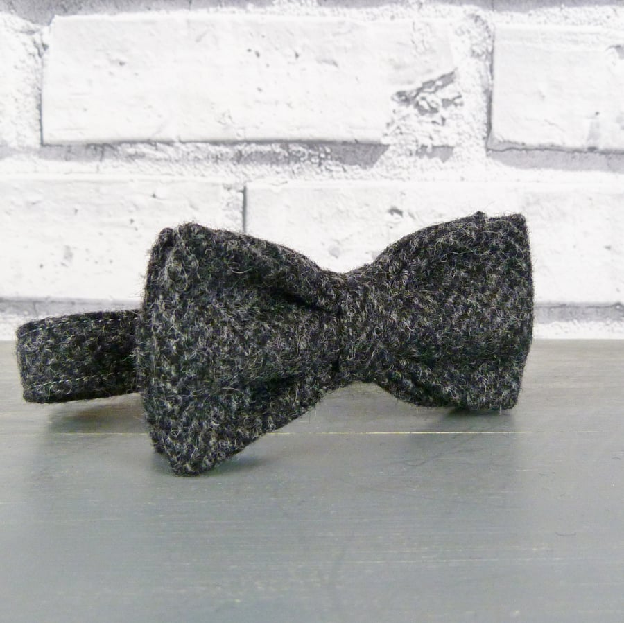 Boys Bow Tie - Charcoal Yorkshire Herringbone Tweed 