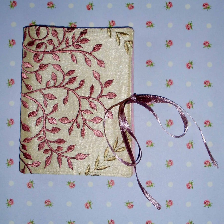 Needle case - Satin embroidered