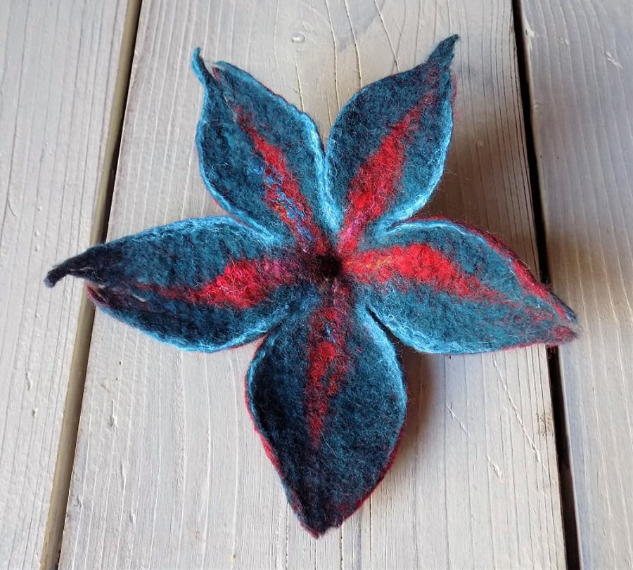 Felted flower brooch: merino wool and silk in dark teal and red