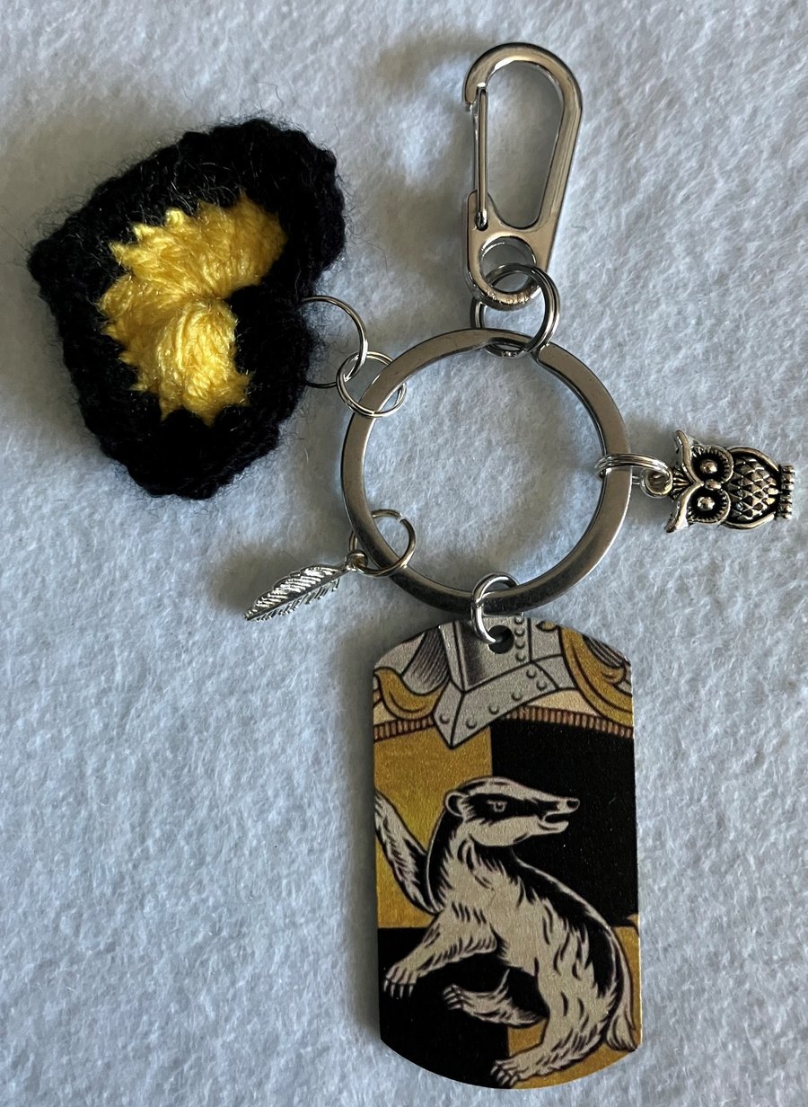 Hogwarts Hufflepuff house keyring with crochet heart and bag clip