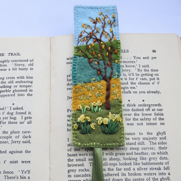 Daffodils and Catkins Embroidered Felt Bookmark