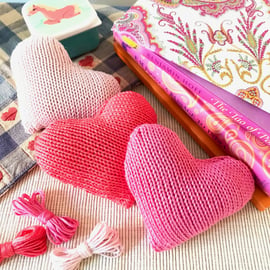 KNITTING PATTERN Love Hearts