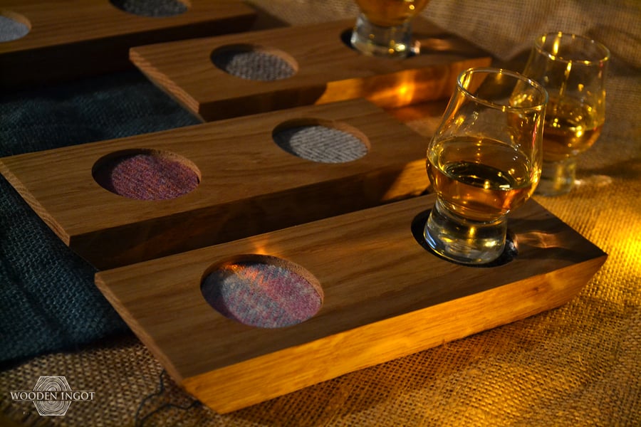 2-hole Oak whisky tasting board - 2 glasses choice