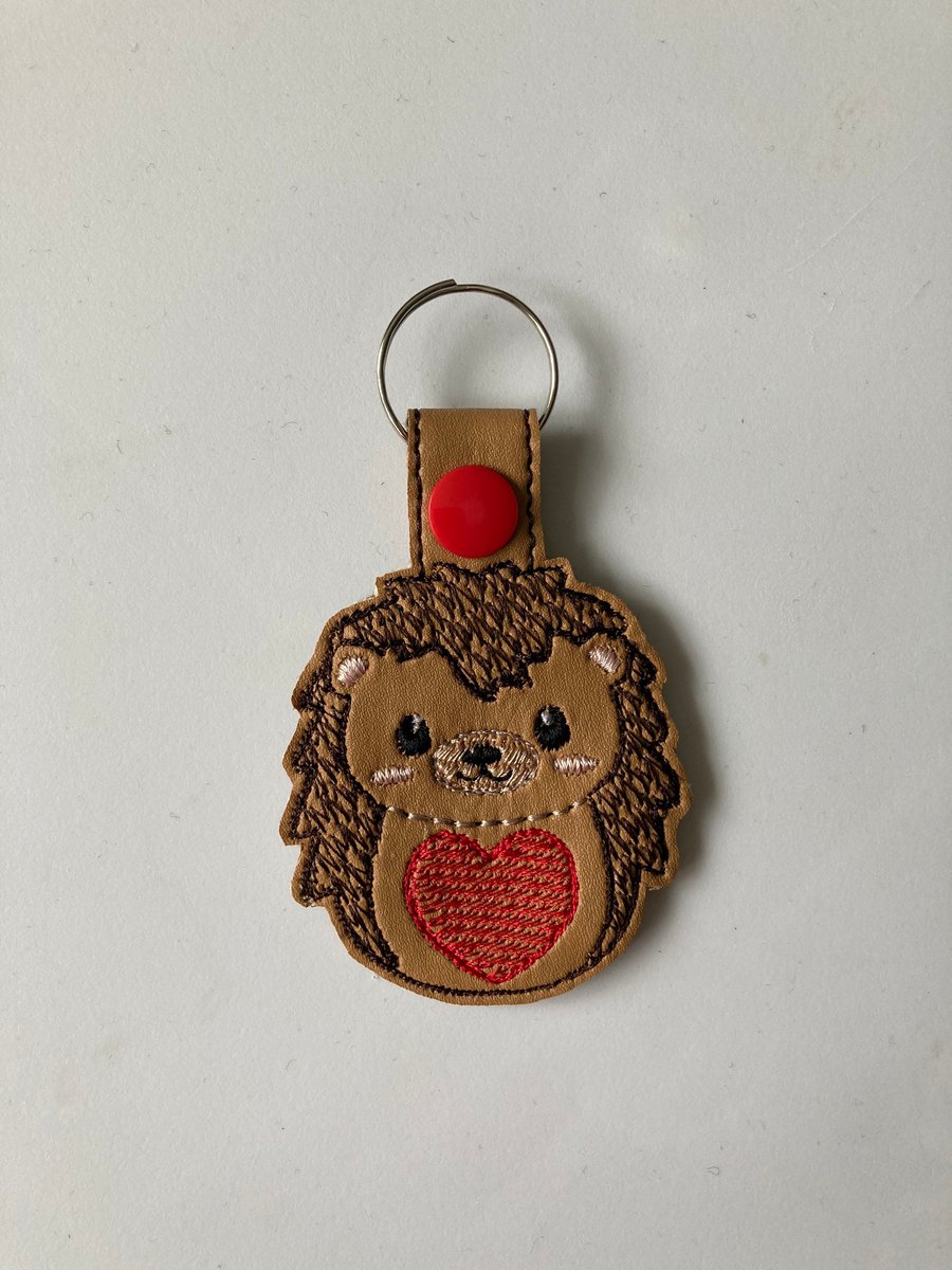 887. Hedgehog keyring.