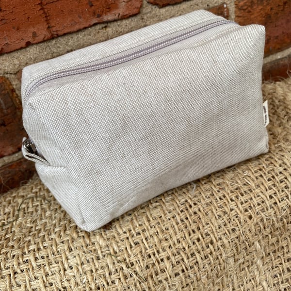 Beige Linen Look Box Pouch