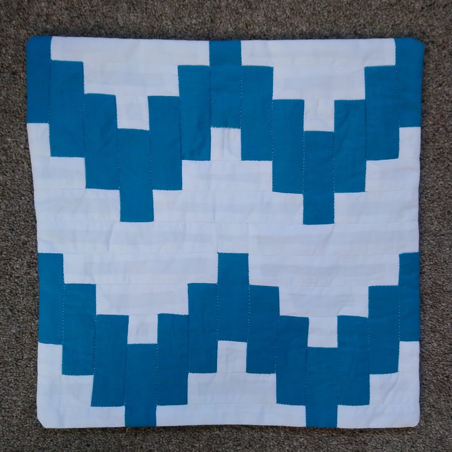 Patchwork cushion cover. Turquoise and white zig zag cushion cover. 33x33cm