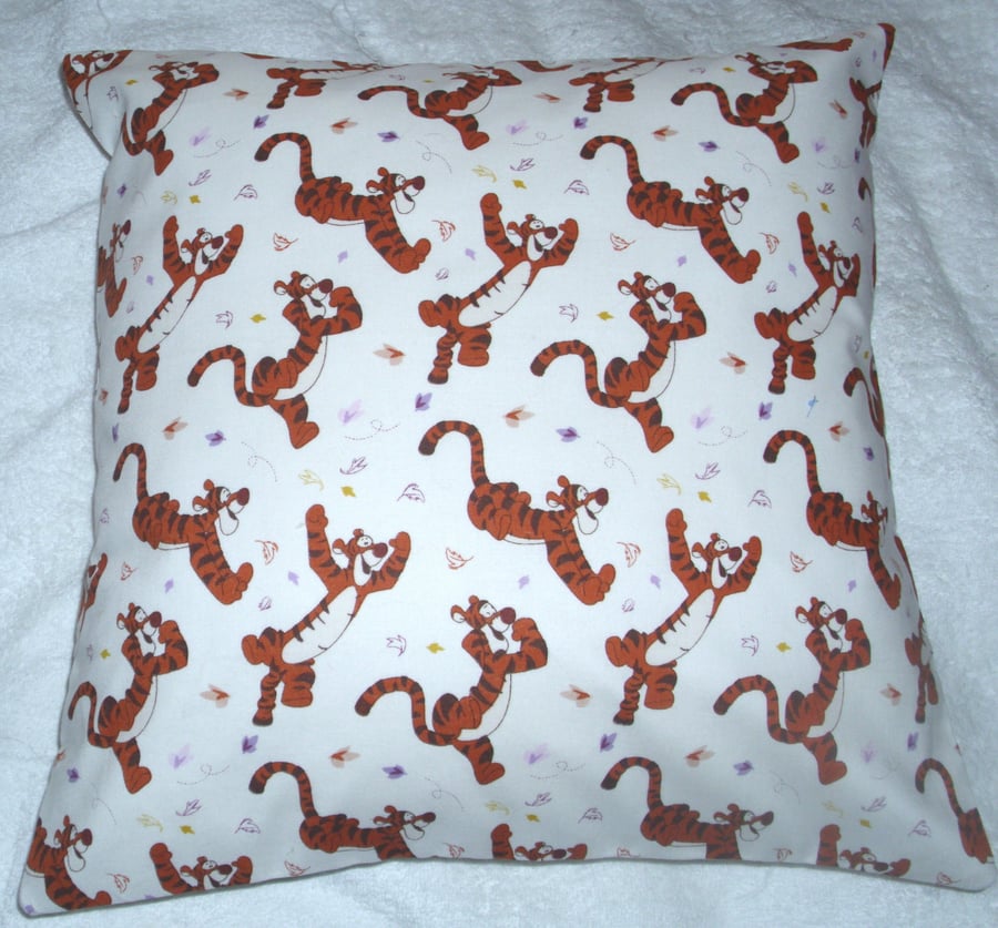 Bouncing Tigger cushion