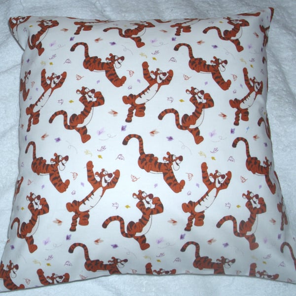 Bouncing Tigger cushion