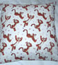 Bouncing Tigger cushion - Image 1