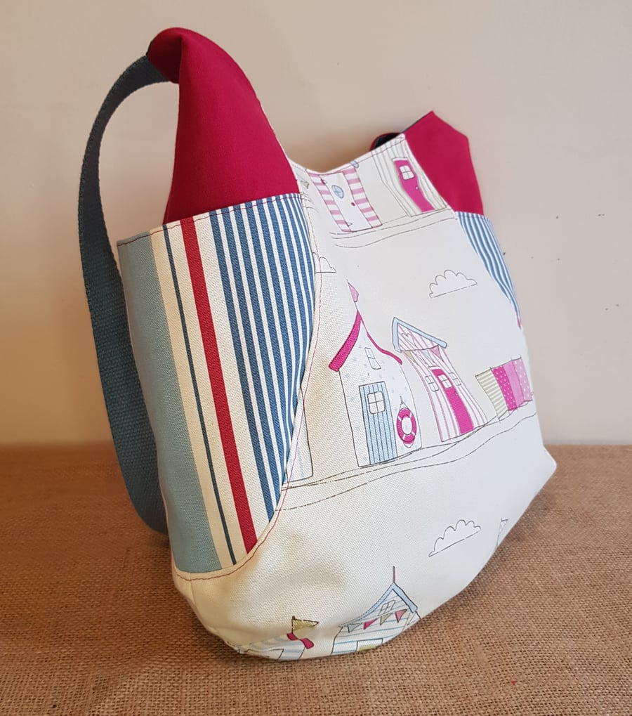 Seaside Tote bag with side pockets: coordinating fabrics