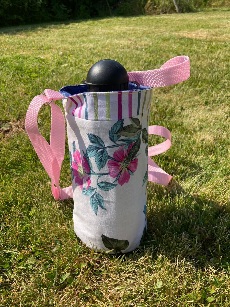 Water bottle carrier with pocket for phone - floral