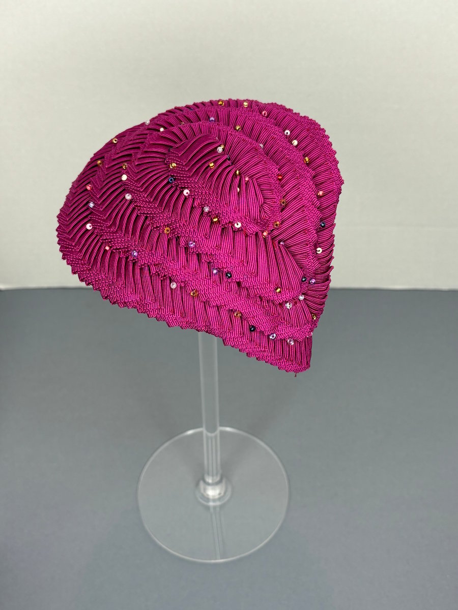 1950s inspired cocktail hat 