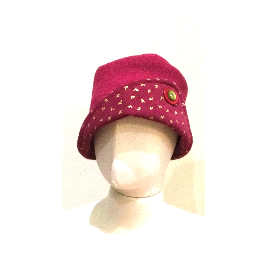Faye Raspberry Boiled wool cloche