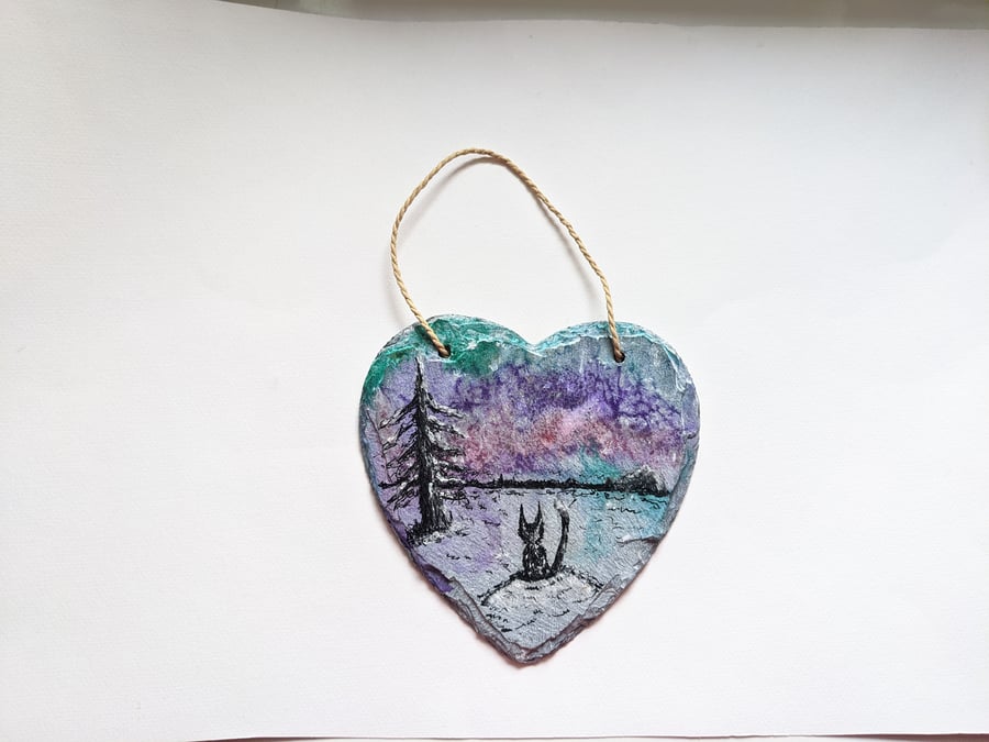 painted slate heart, hanging decoration, nothern lights, winter scene, black cat