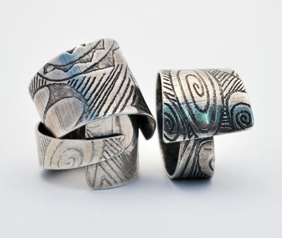 Sterling silver patterned wrap around  adjustable ring