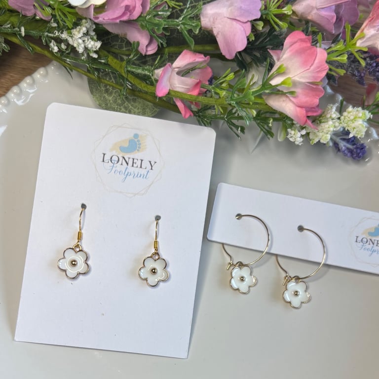 White Flower Earrings, Floral Charms, Handmade Jewellery 