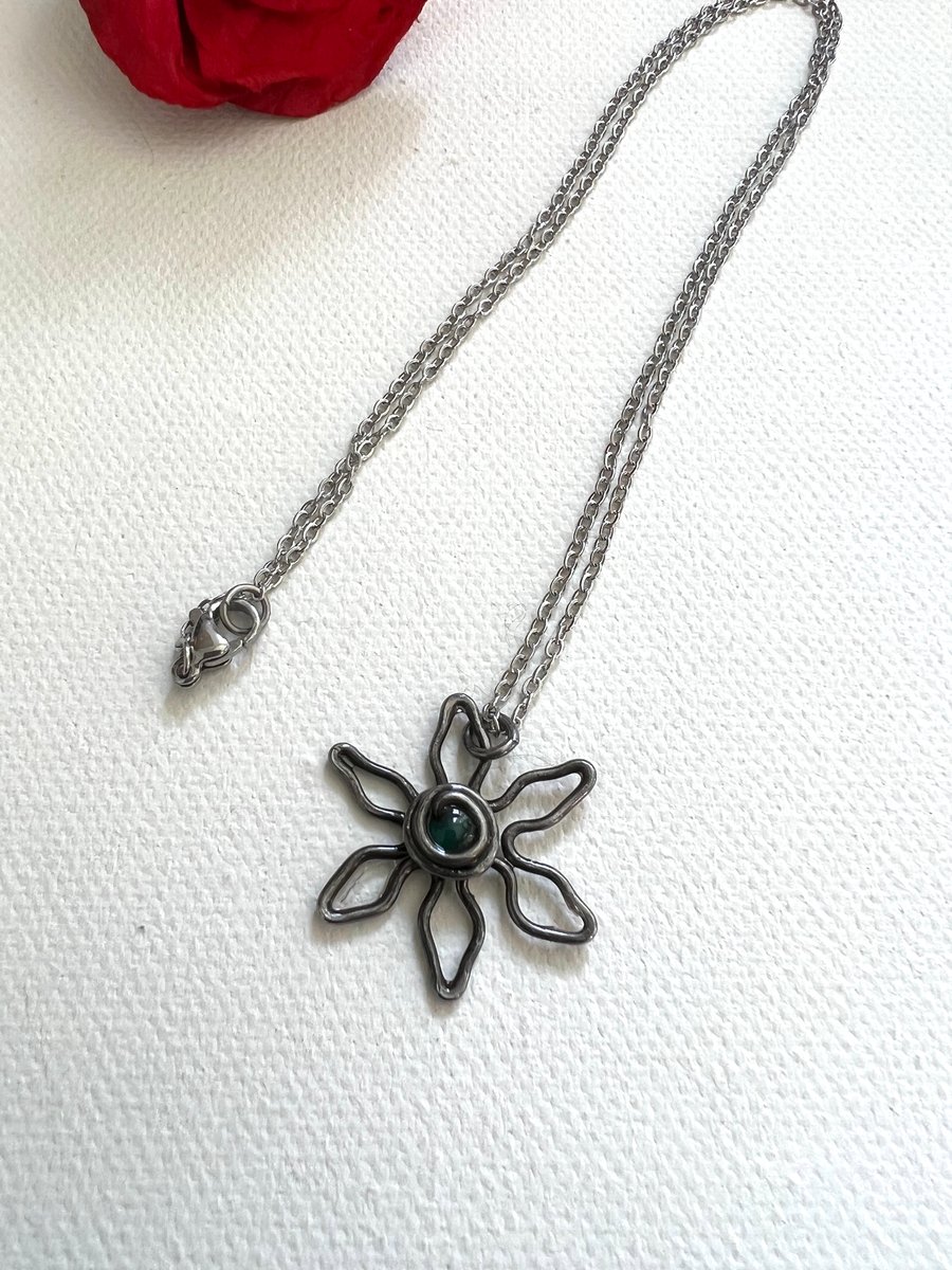 Dainty Antique Black Iron Daisy Flower Necklace with Green Agate Stone