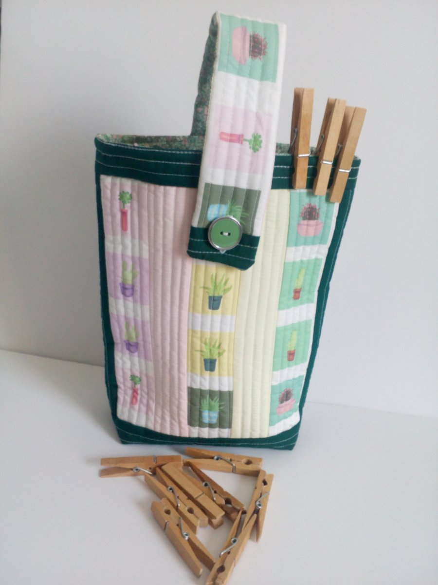 Peg bag, hobby bag, project bag, quilted  bag, cactus, 