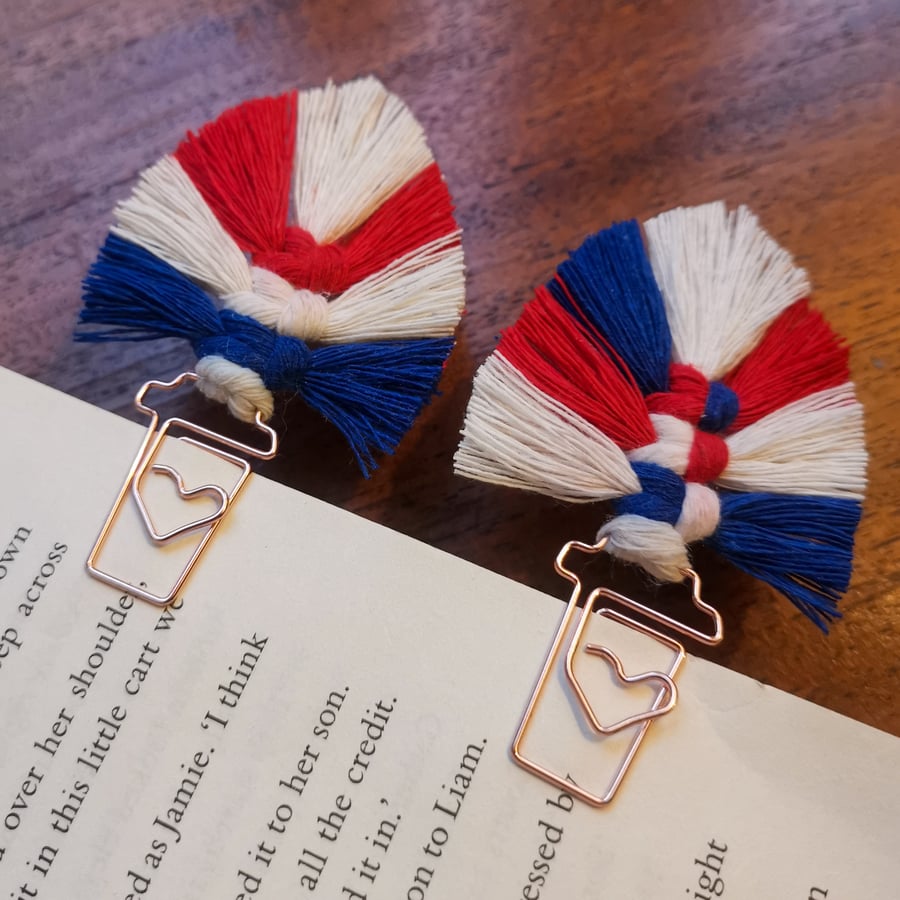 Handmade macrame coffee paperclip bookmarks,set of 2 tags FREE UK P&P