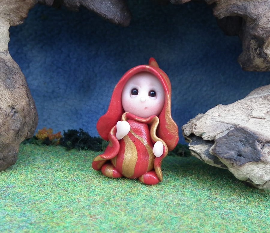 Tiny Gnome Maiden 'Jess' 1.5" OOAK Sculpt by Ann Galvin