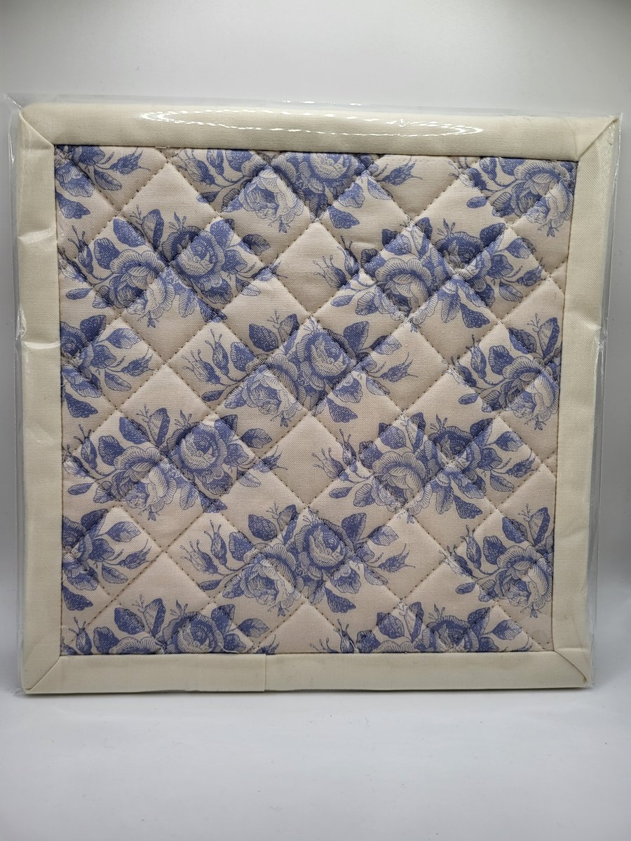 Handmade Quilted and Padded Heat Resistant Pot Holder