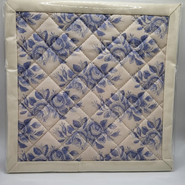 Handmade Quilted and Padded Heat Resistant Pot Holder