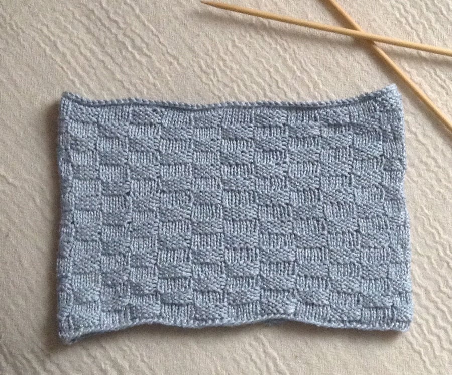 Silk cowl, basket design, hand knitted