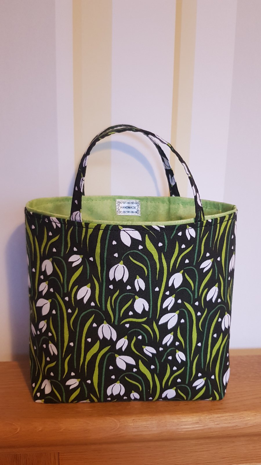 Gift bag: snow drops 